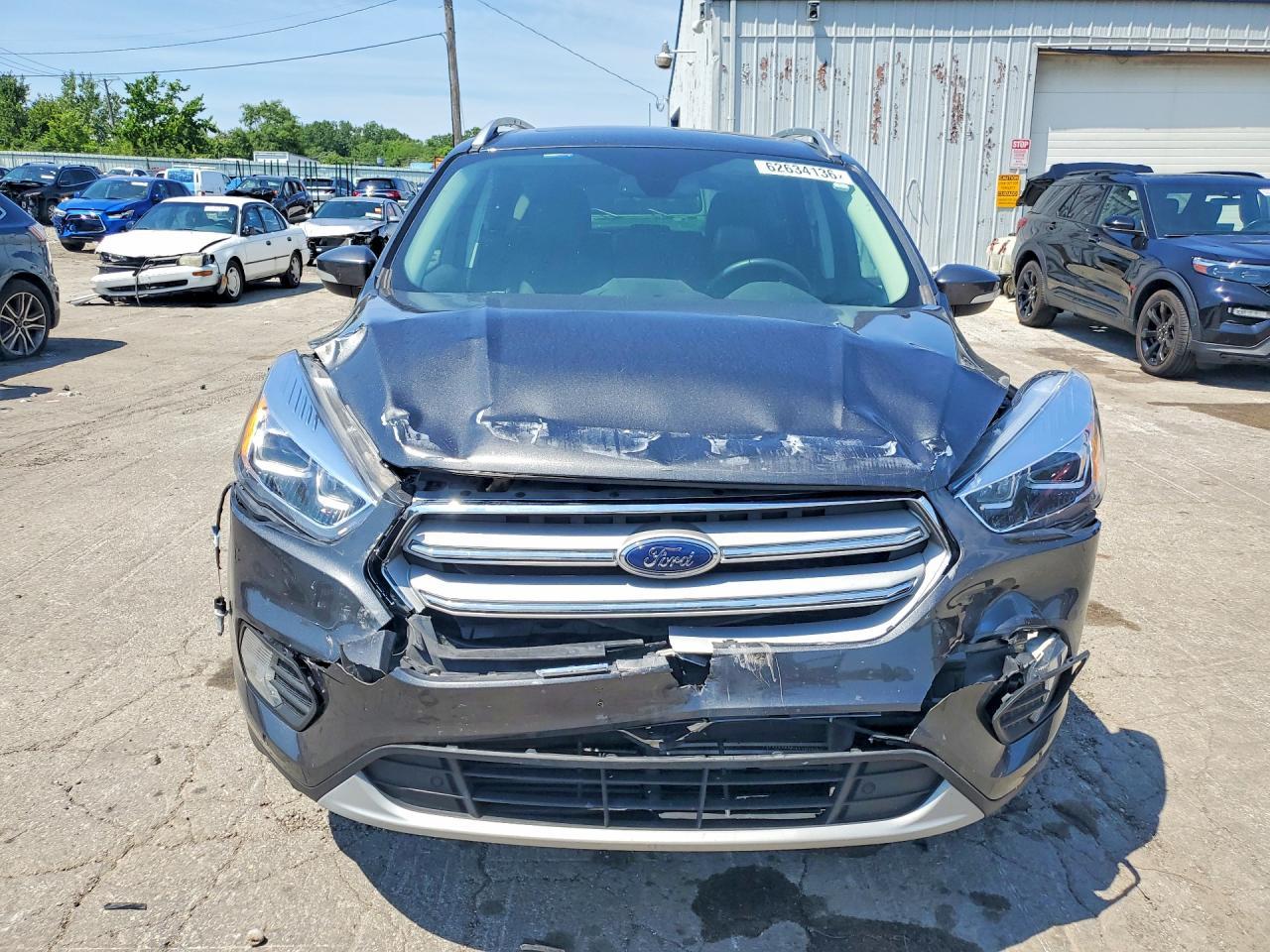 2018 Ford Escape Titanium - zdjęcie 5