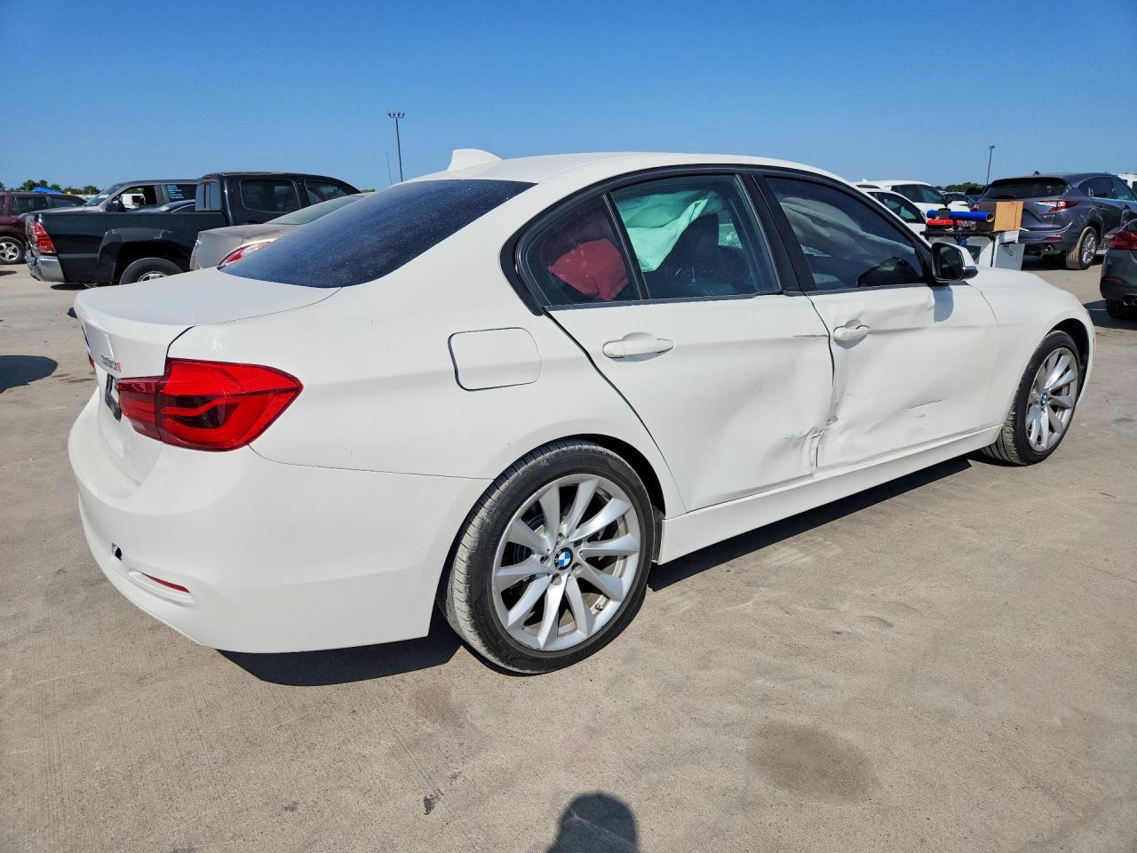 2018 BMW 320 I - zdjęcie 3