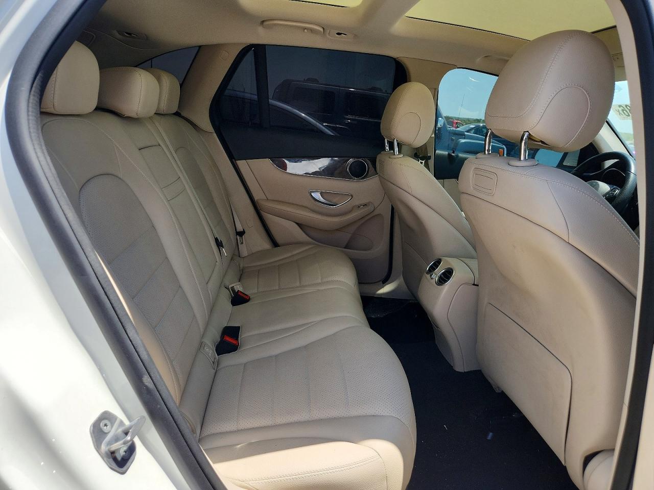 2019 Mercedes-Benz Glc 300 - zdjęcie 10