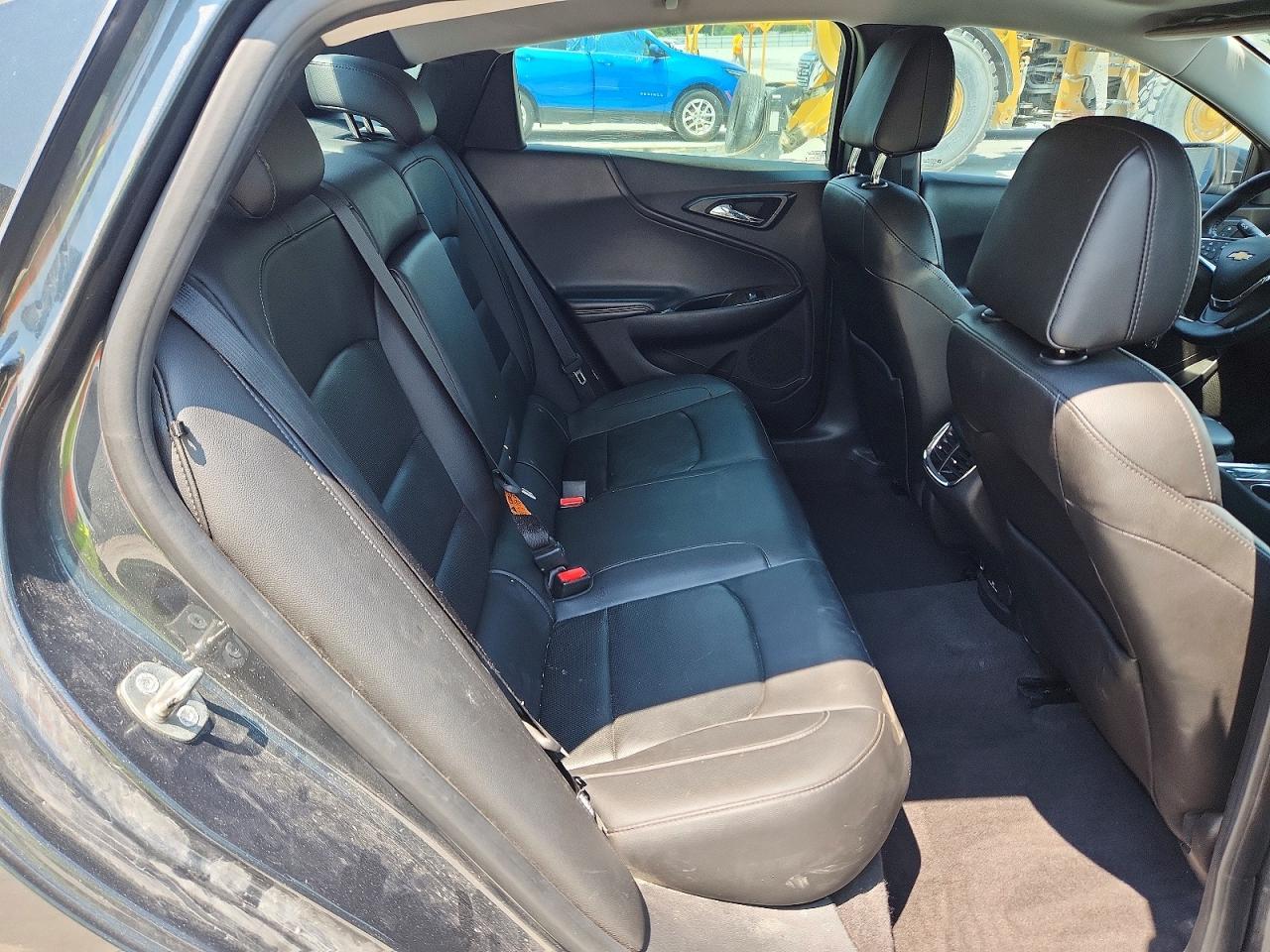 2017 Chevrolet Malibu Premier - zdjęcie 10