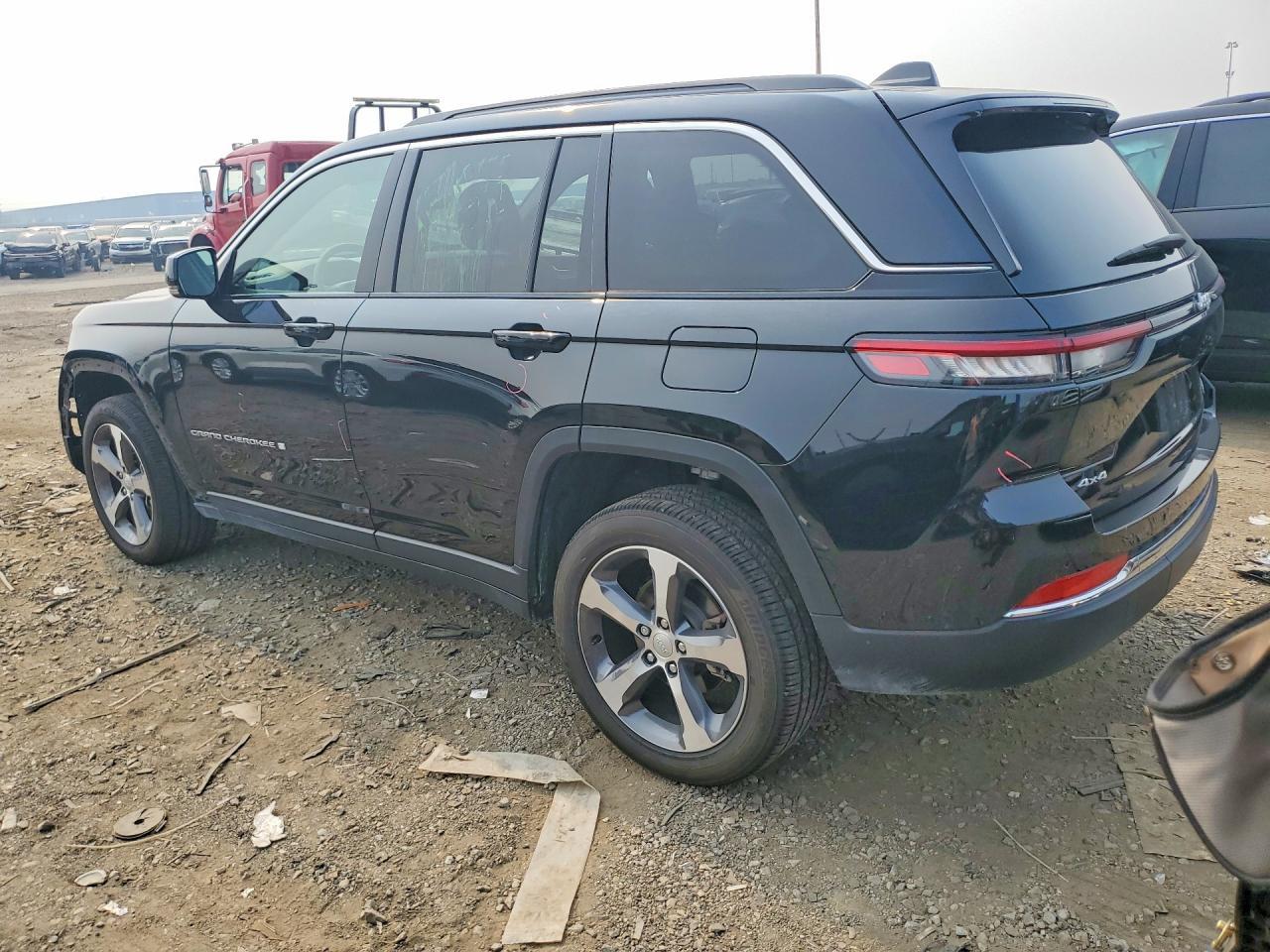 2025 Jeep Grand Cherokee Limited - zdjęcie 2