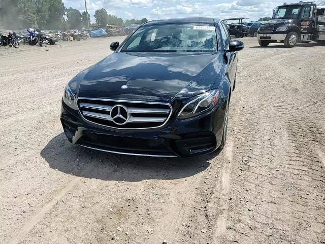 2017 Mercedes-Benz E 300 4Matic - zdjęcie 13