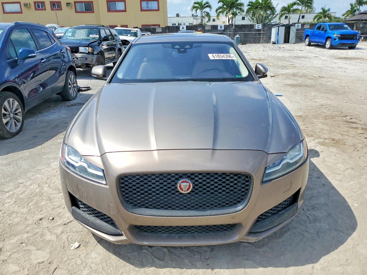 2017 Jaguar Xf Premium - zdjęcie 5