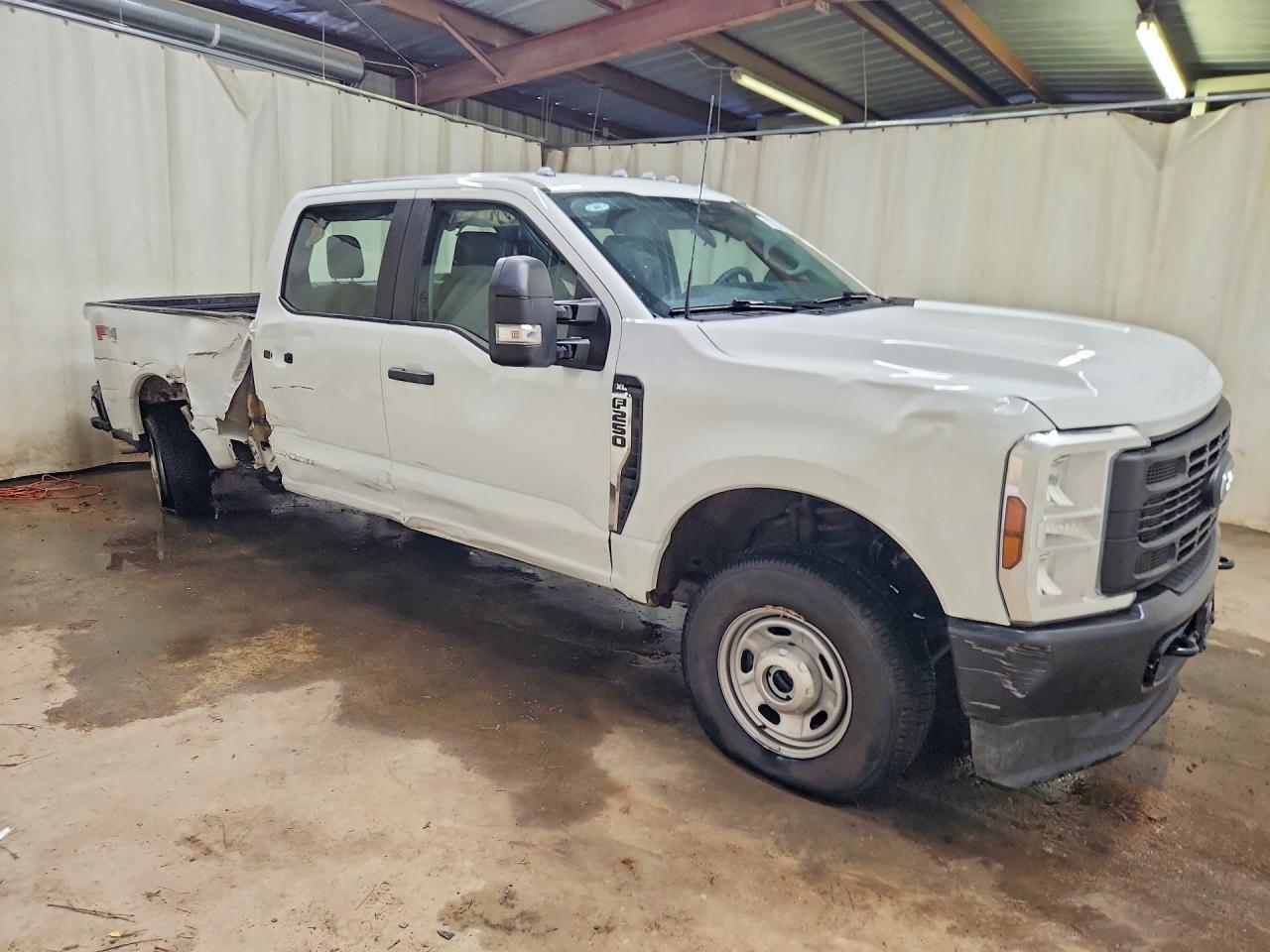 2026 Ford F250 Super Duty - zdjęcie 4