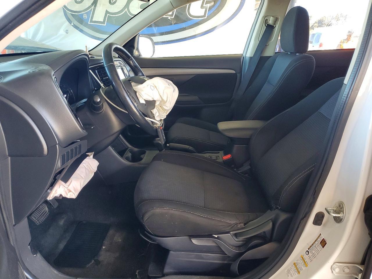 2016 Mitsubishi Outlander Se - zdjęcie 7