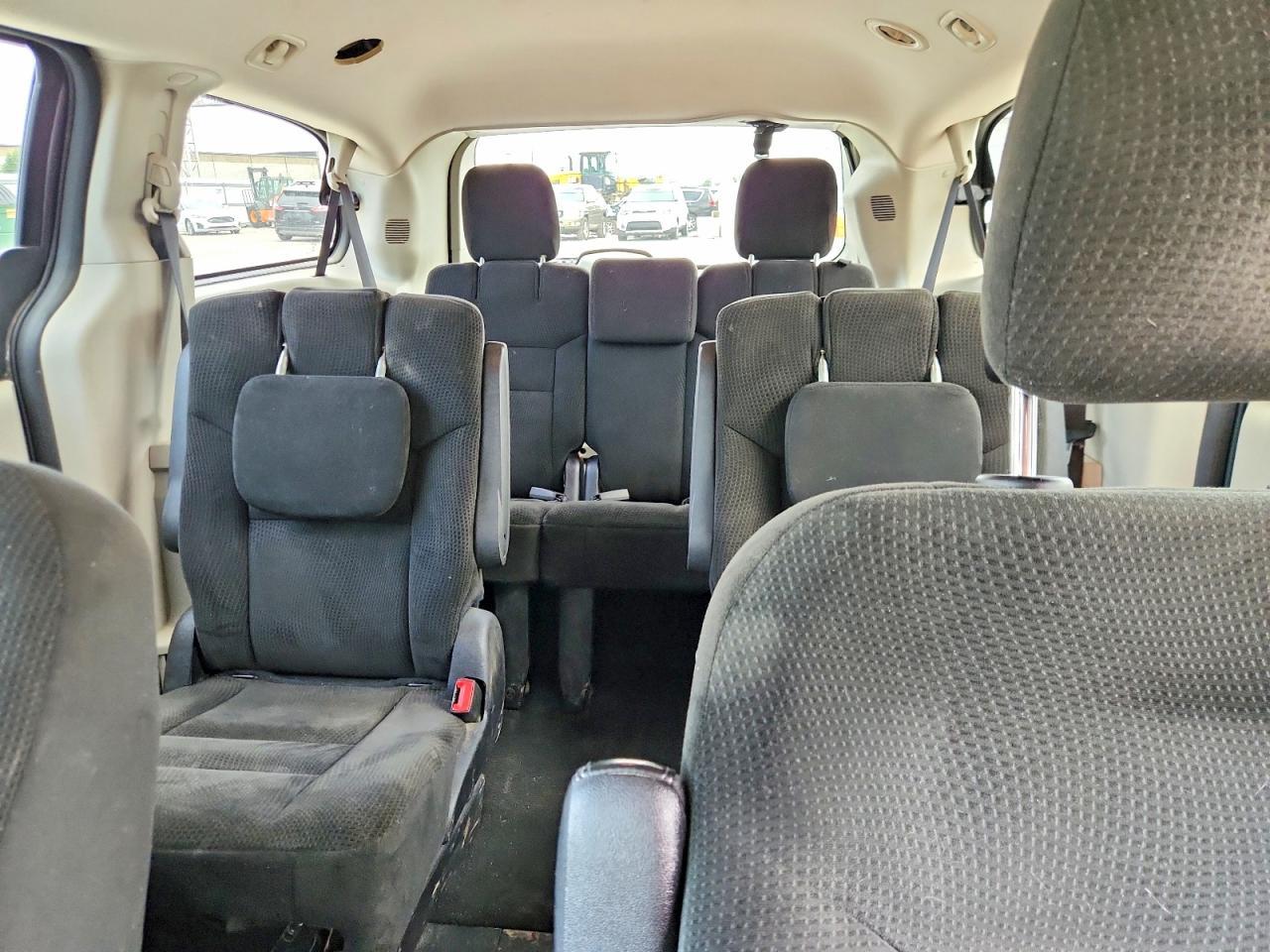 2016 Dodge Grand Caravan Sxt - zdjęcie 10