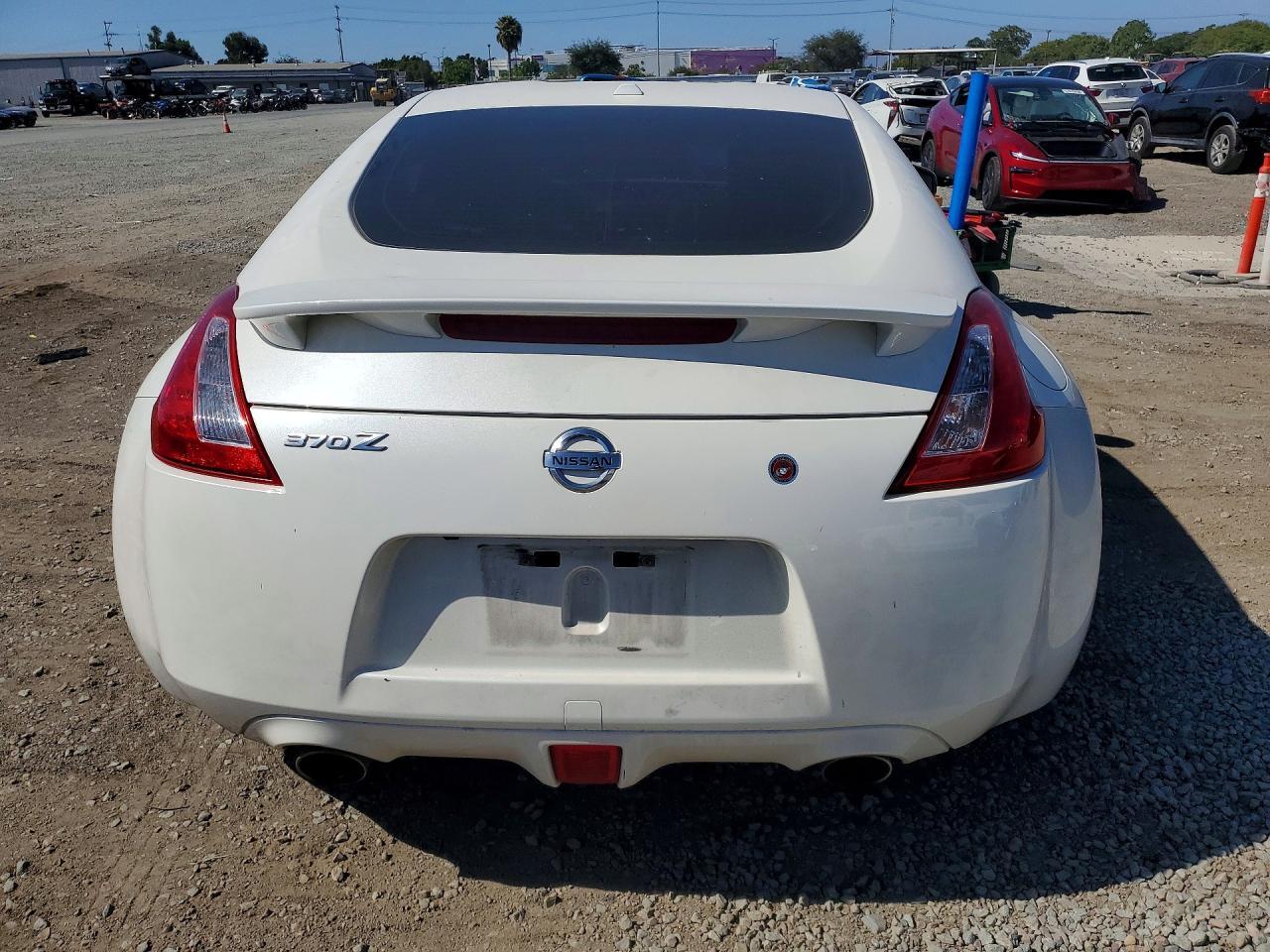 2017 Nissan 370Z Base - zdjęcie 6
