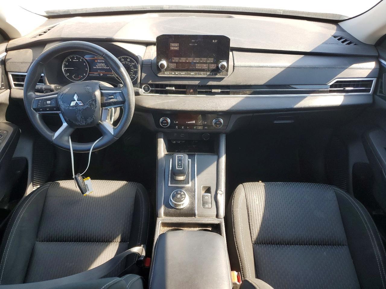 2022 Mitsubishi Outlander Es - zdjęcie 8