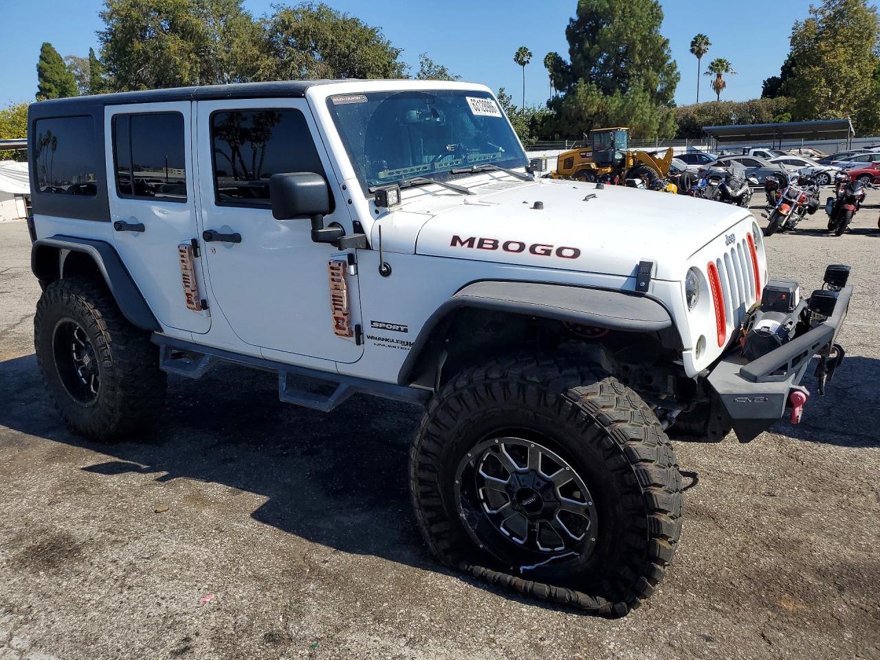 2018 Jeep Wrangler Unlimited Sport - zdjęcie 4
