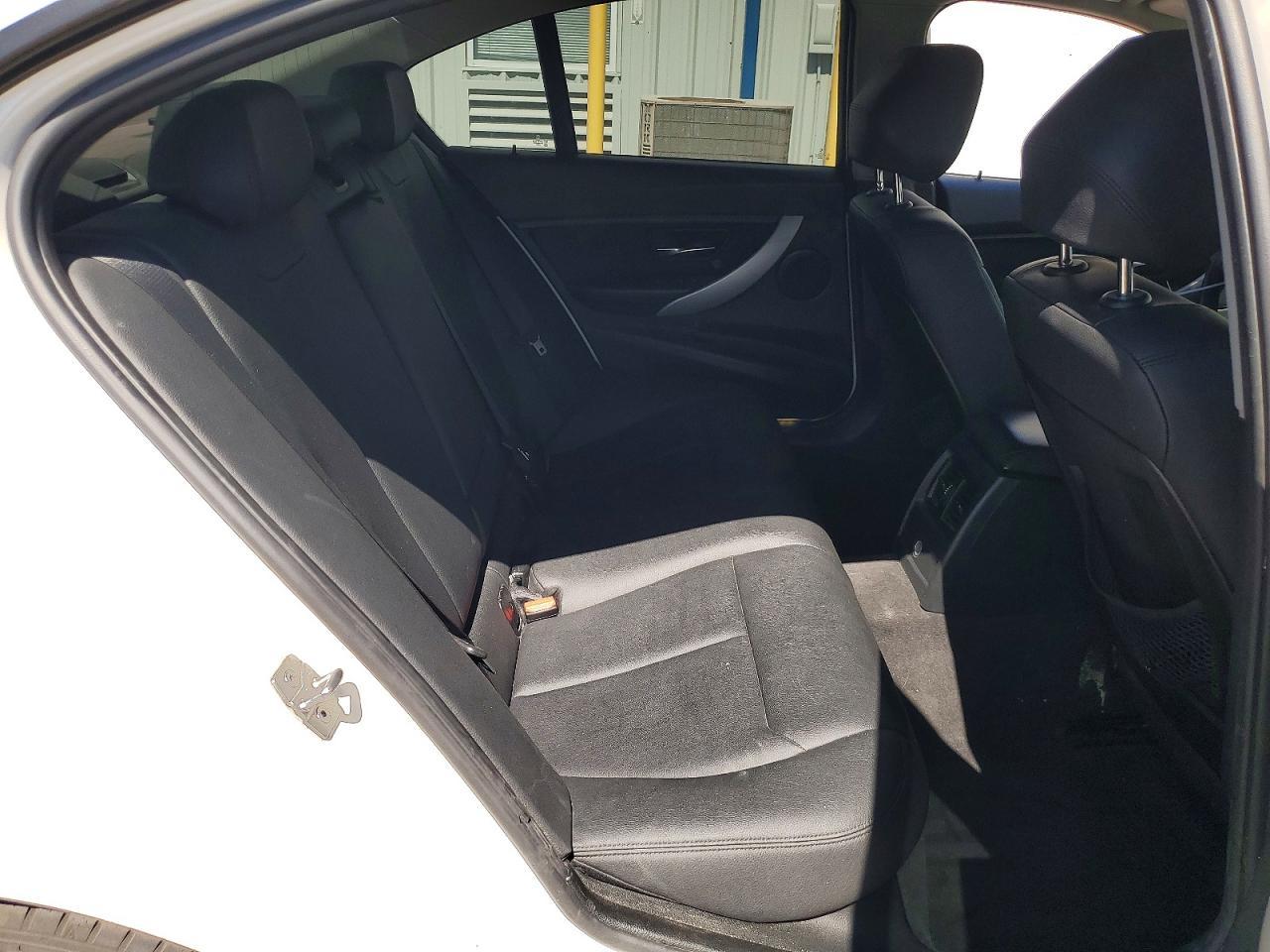 2013 BMW 328 I - zdjęcie 10