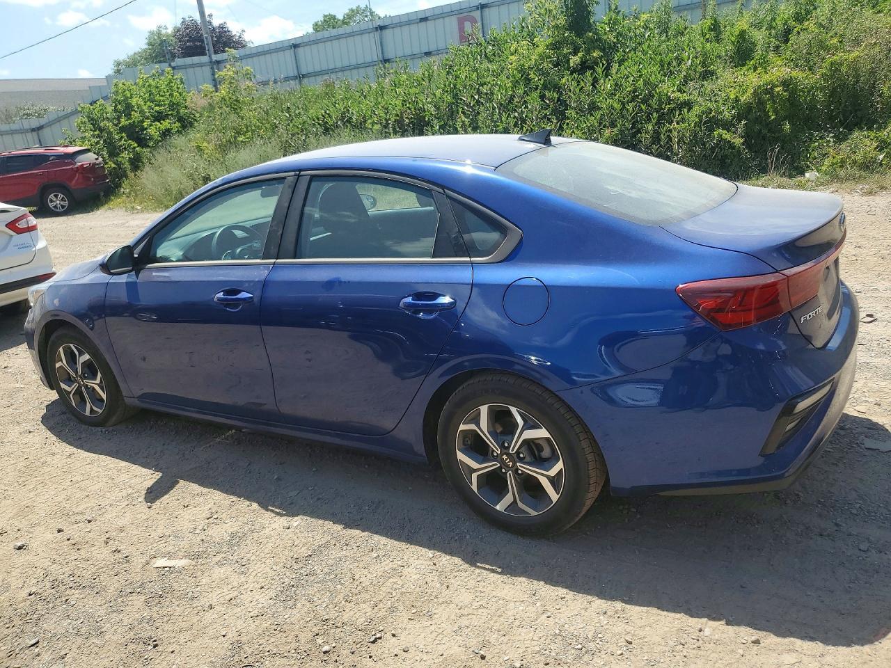 2021 Kia Forte Lxs - zdjęcie 2