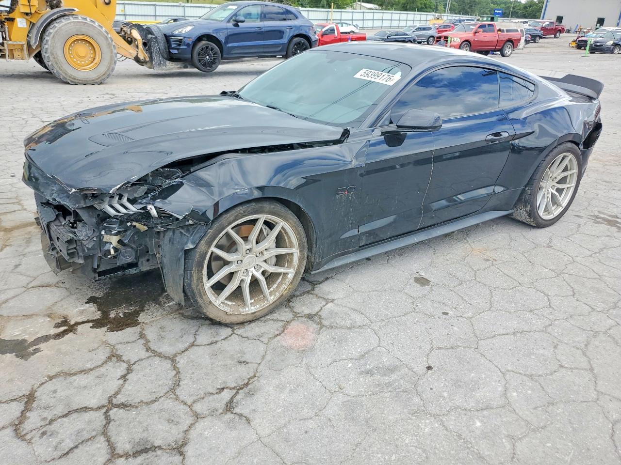 2020 Ford Mustang Gt - zdjęcie główne