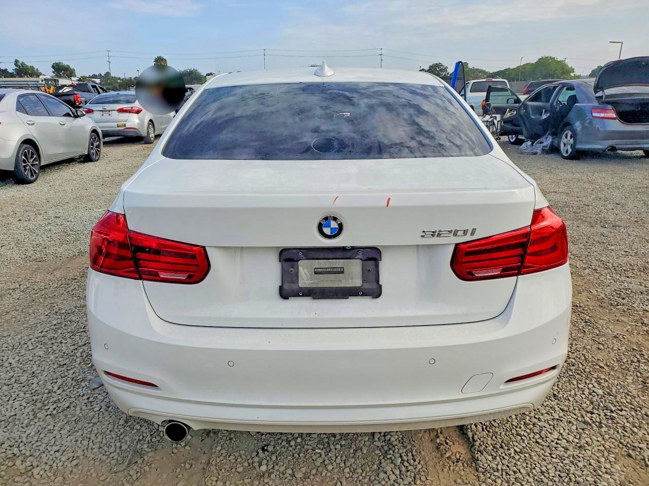 2018 BMW 320 I - zdjęcie 6