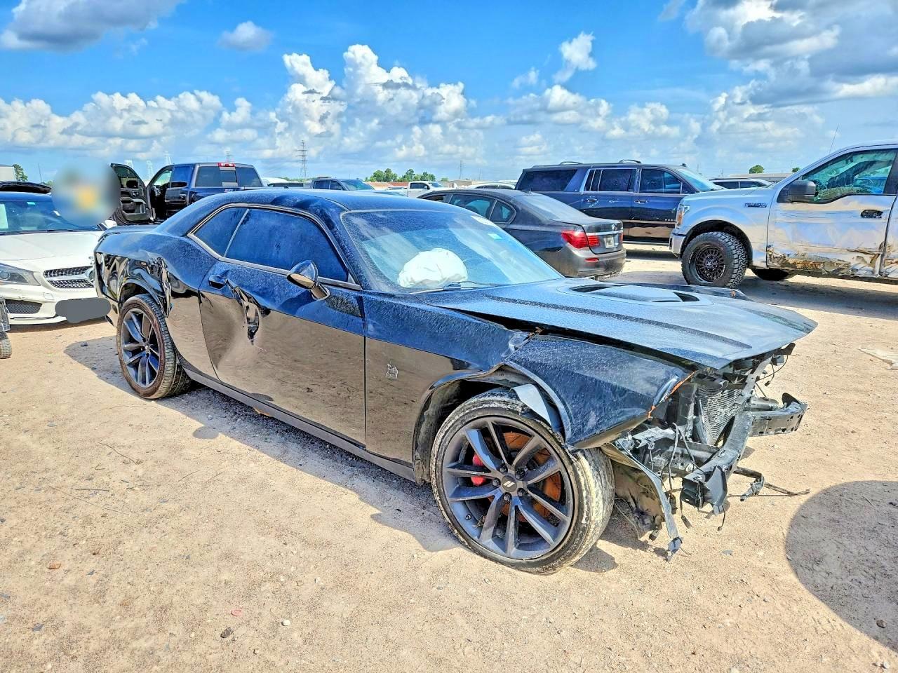 2019 Dodge Challenger R - zdjęcie 4