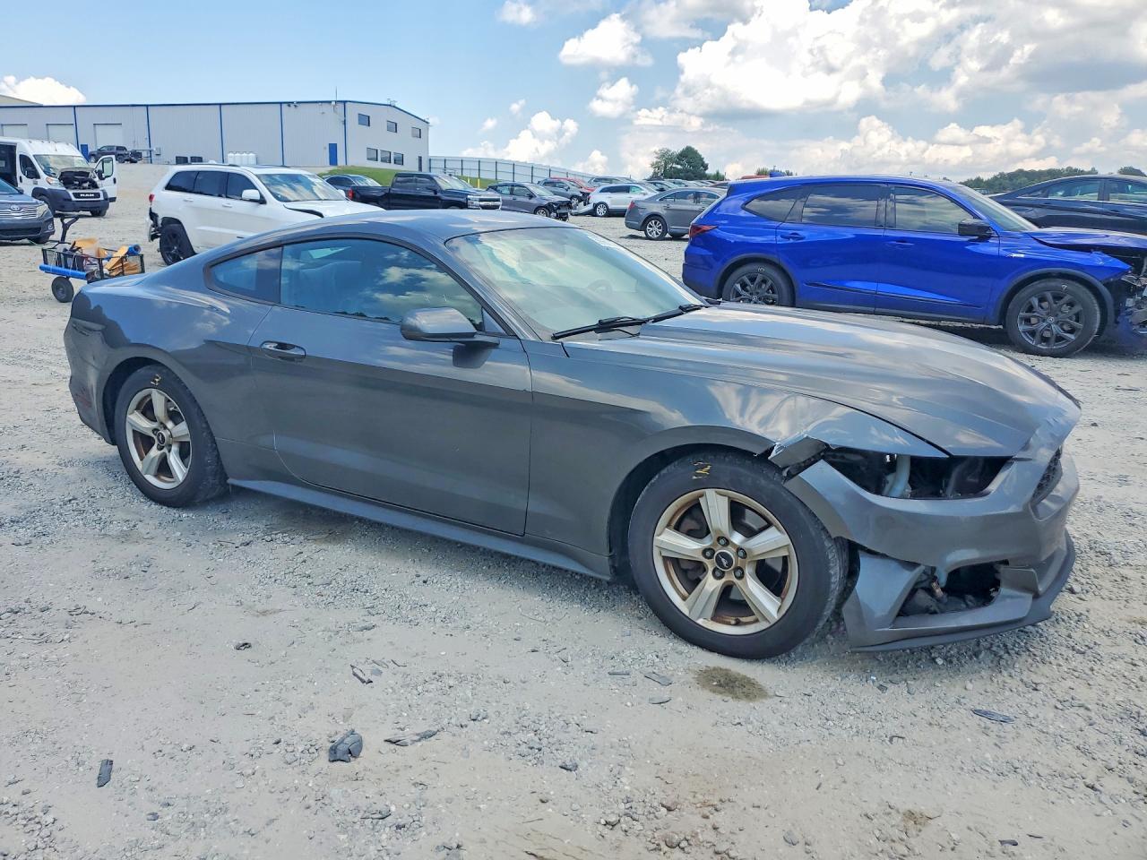 2015 Ford Mustang - zdjęcie 4