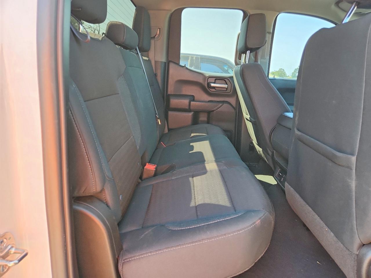 2025 GMC Sierra K1500 - zdjęcie 10
