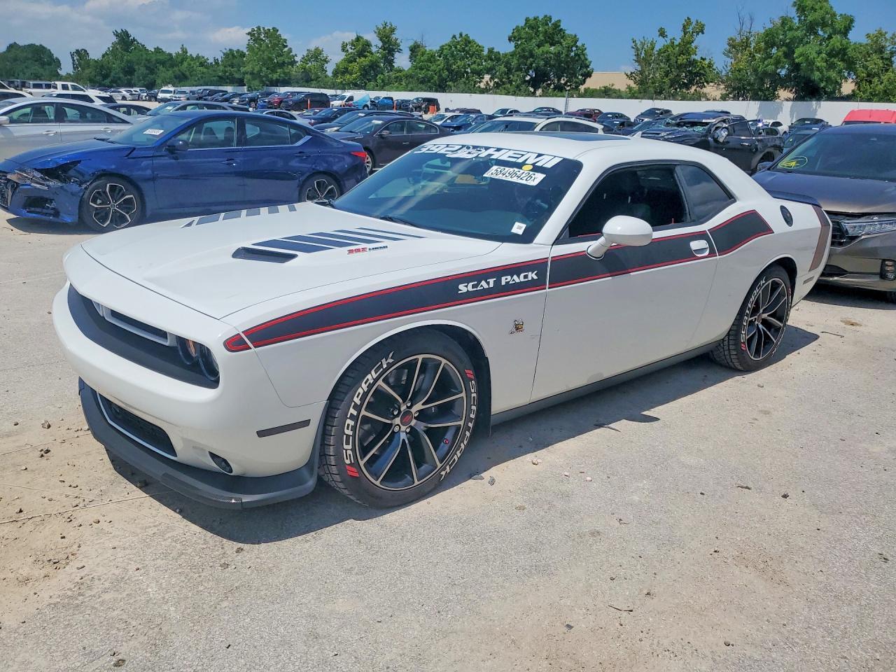 2016 Dodge Challenger R/T Scat Pack - zdjęcie główne
