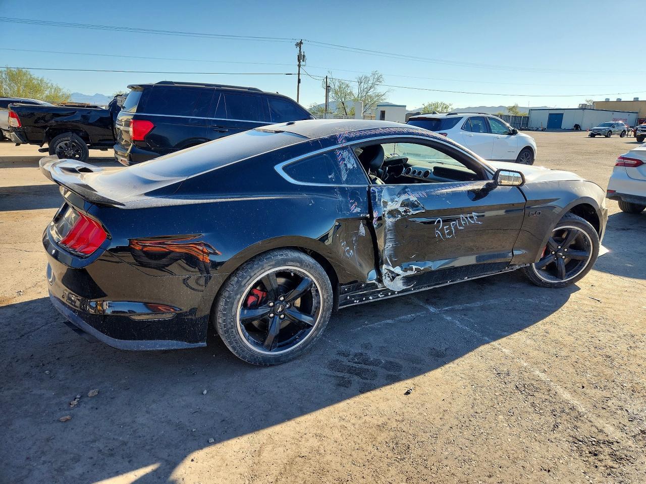 2019 Ford Mustang Bullitt - zdjęcie 3