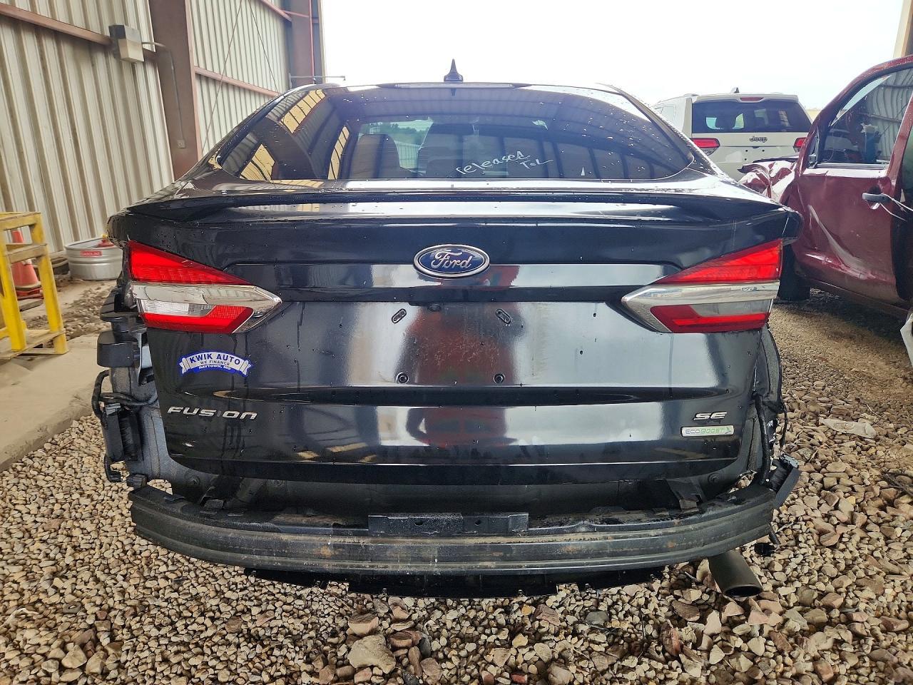 2020 Ford Fusion Se - zdjęcie 6