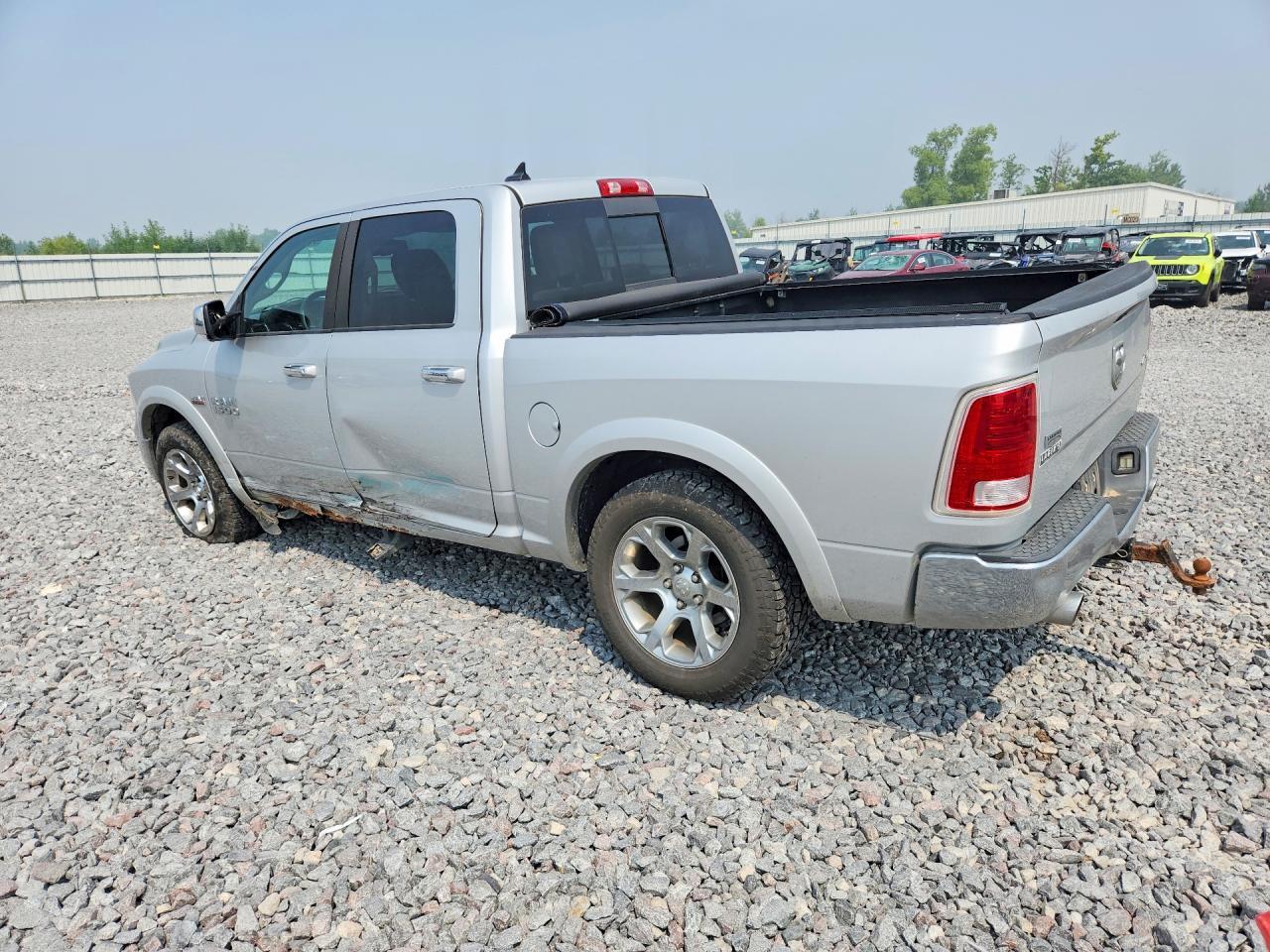 2015 Ram 1500 Laramie - zdjęcie 2