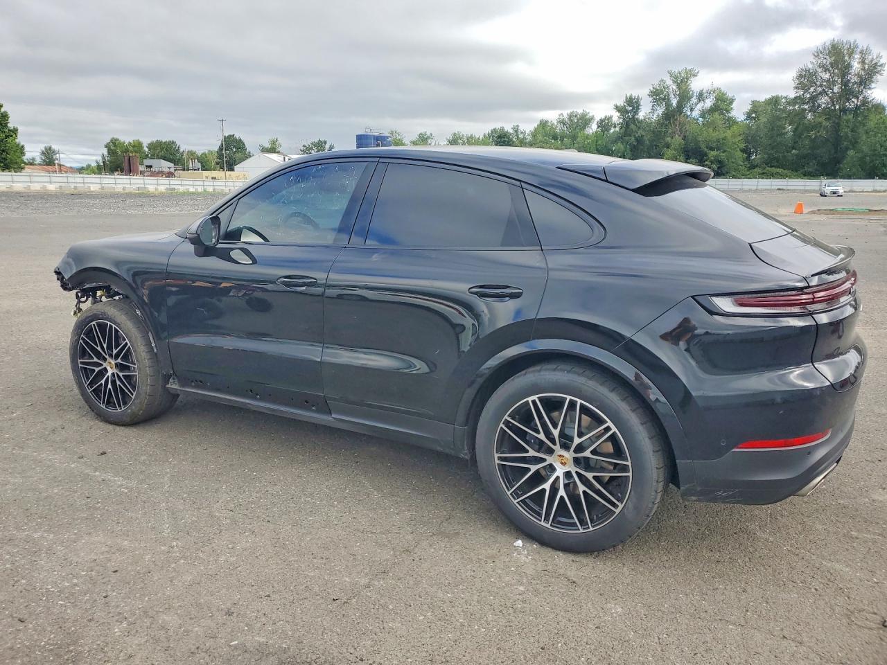 2024 Porsche Cayenne Coupe - zdjęcie 2