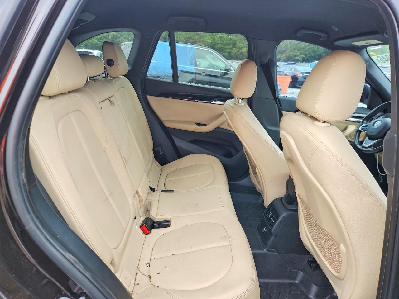 2017 BMW X1 xDrive28I - zdjęcie 10