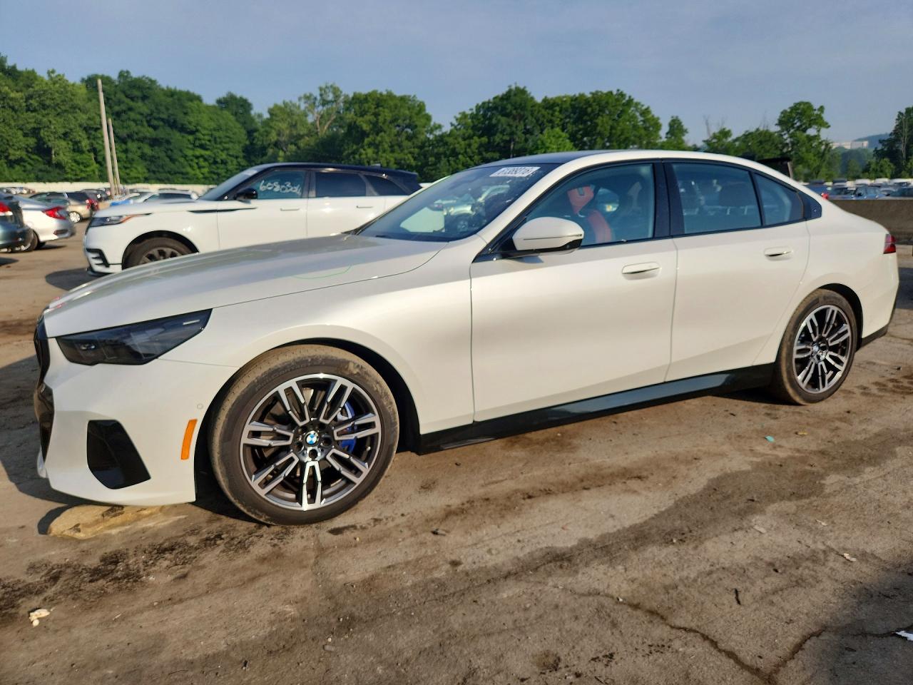 2024 BMW Seria 5 530i - zdjęcie główne