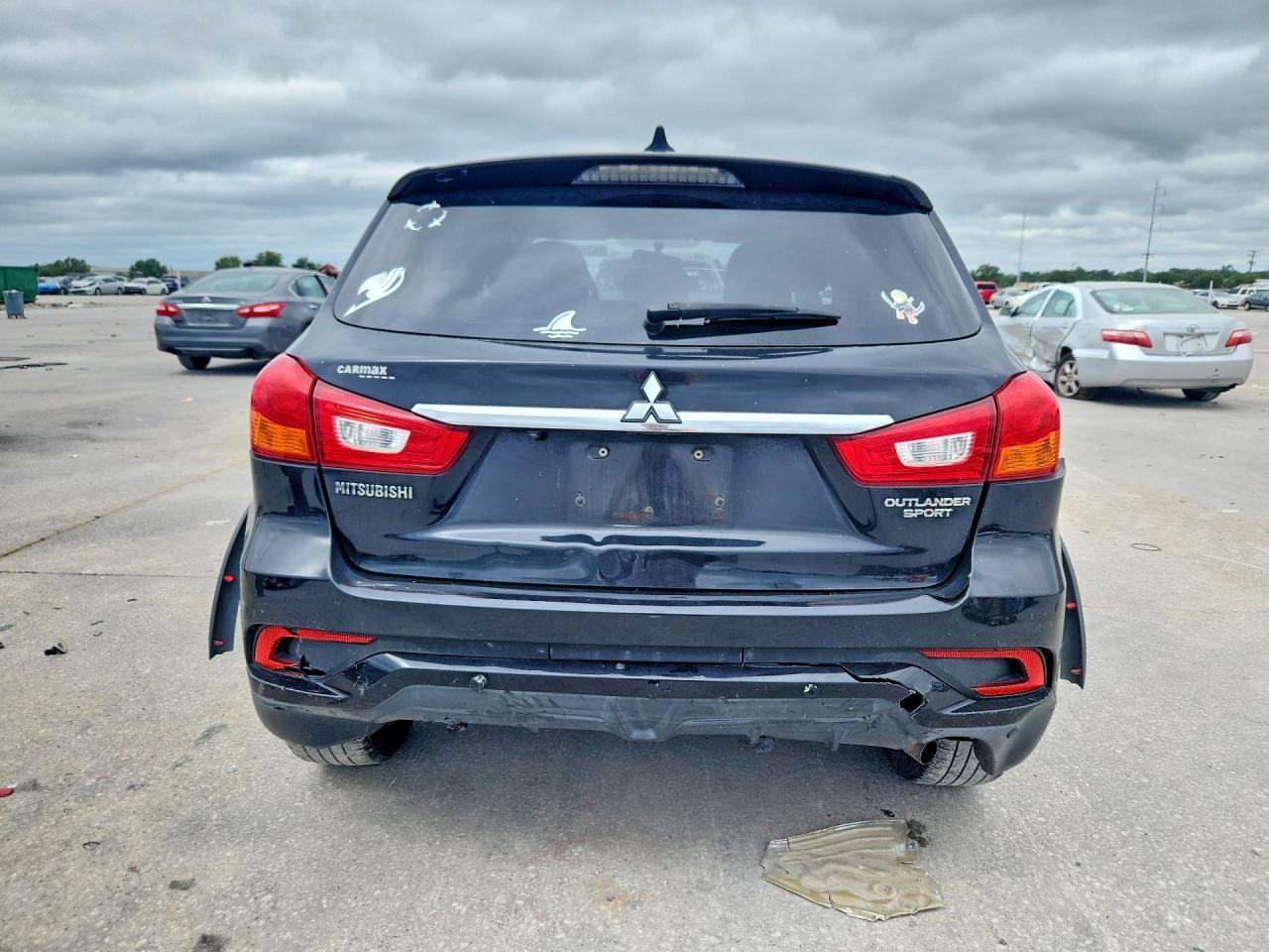 2019 Mitsubishi Outlander Sport Es - zdjęcie 6