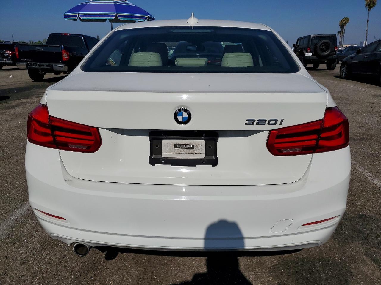 2018 BMW 320 I - zdjęcie 6