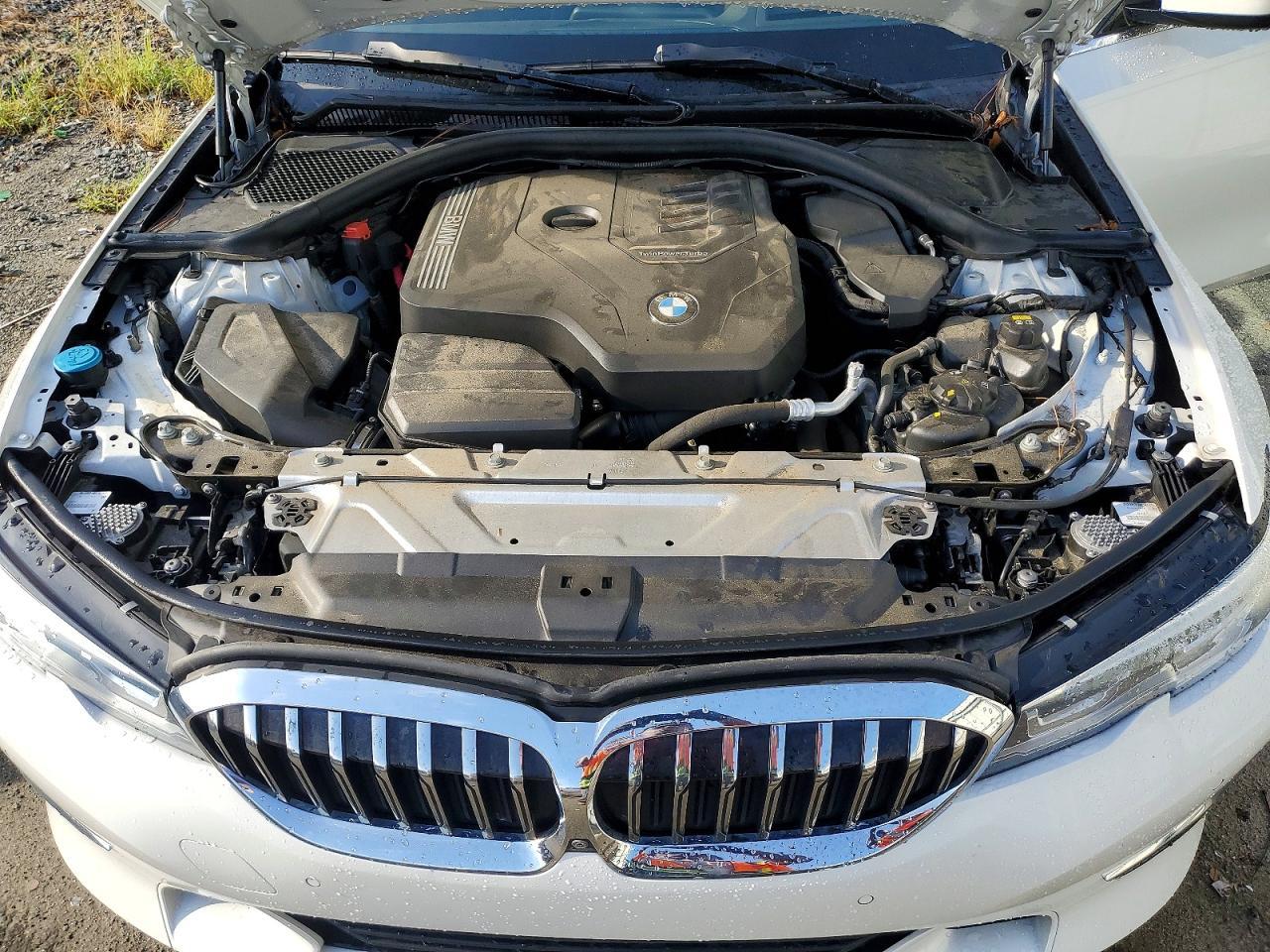 2020 BMW 330I - zdjęcie 11