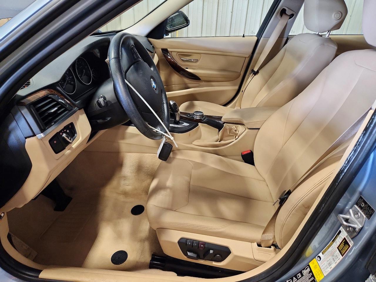 2014 BMW 320 I xDrive - zdjęcie 7