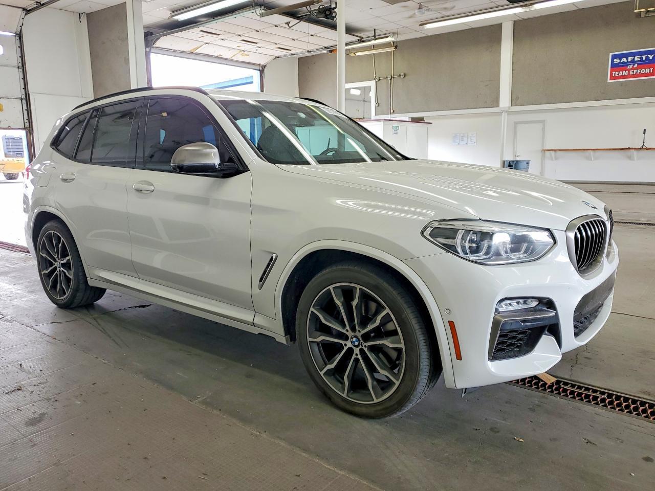 2018 BMW X3 xDrivem40I - zdjęcie 4