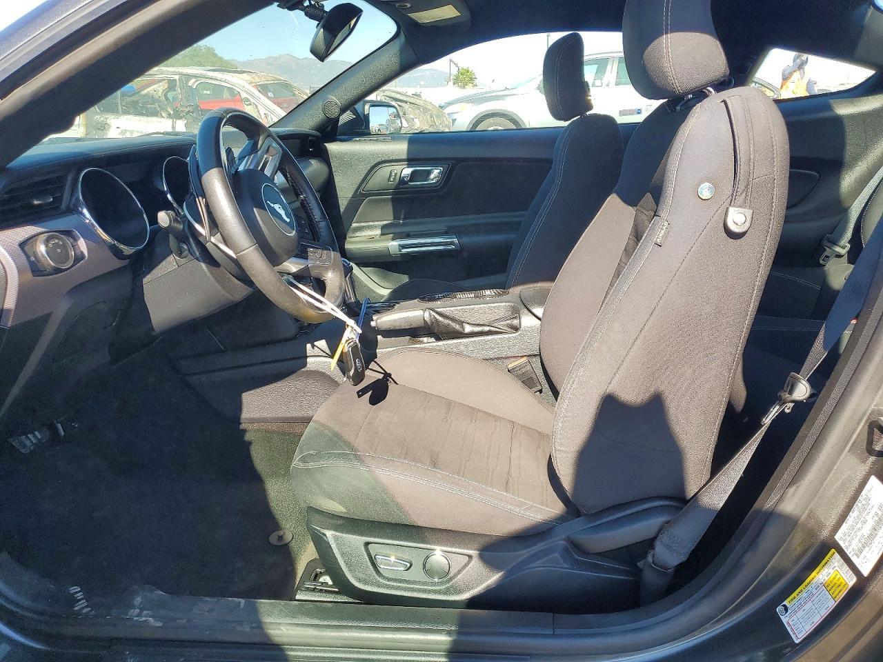 2016 Ford Mustang - zdjęcie 7