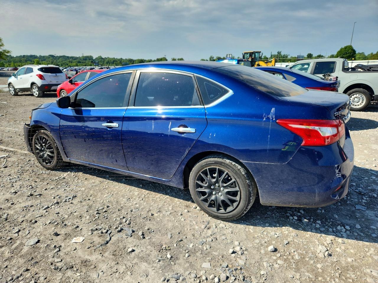 2019 Nissan Sentra S - zdjęcie 2