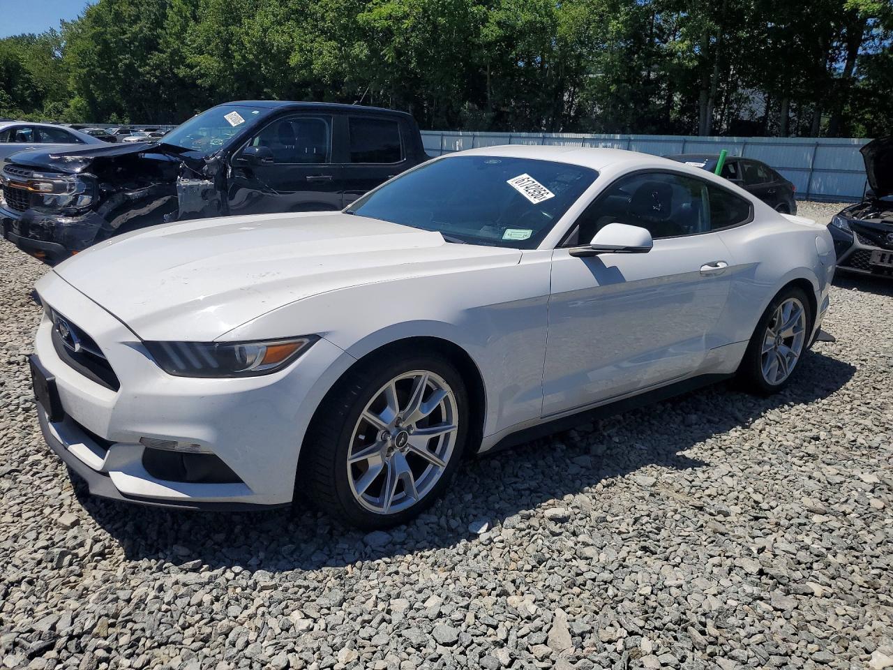 2015 Ford Mustang - zdjęcie główne