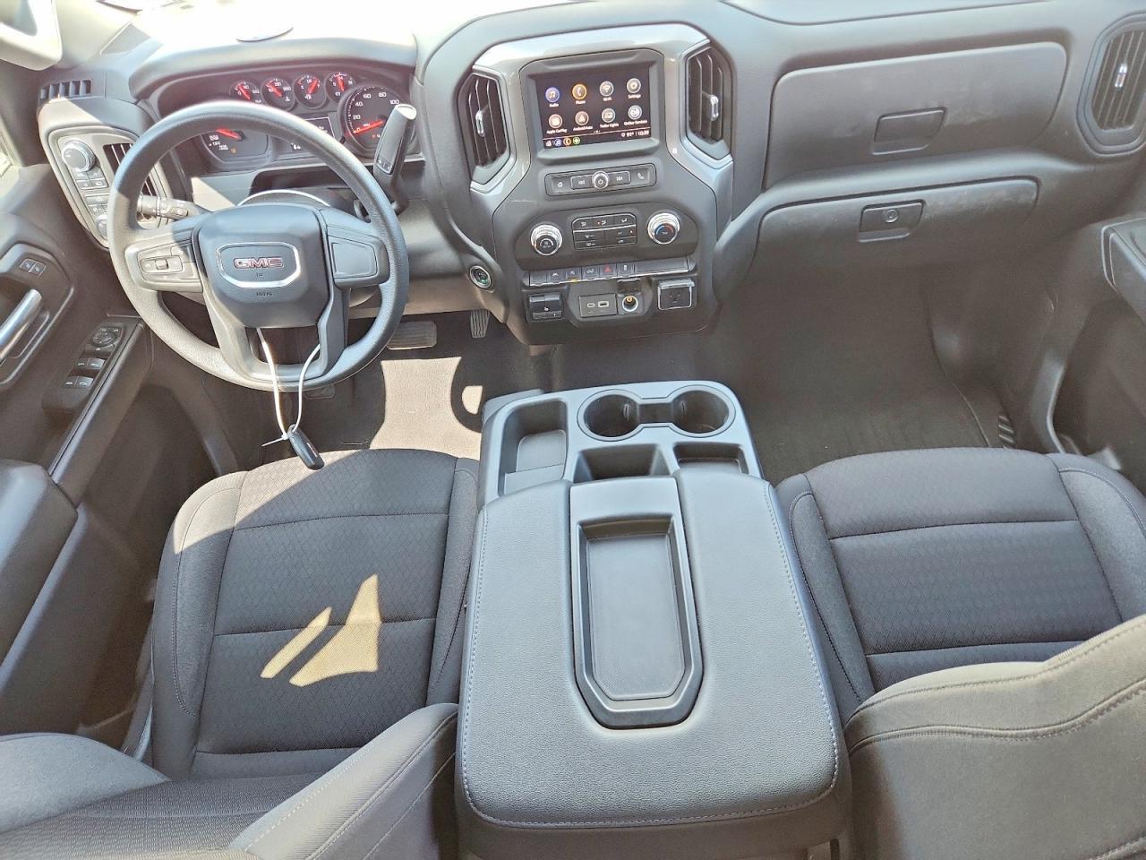 2025 GMC Sierra K1500 - zdjęcie 8