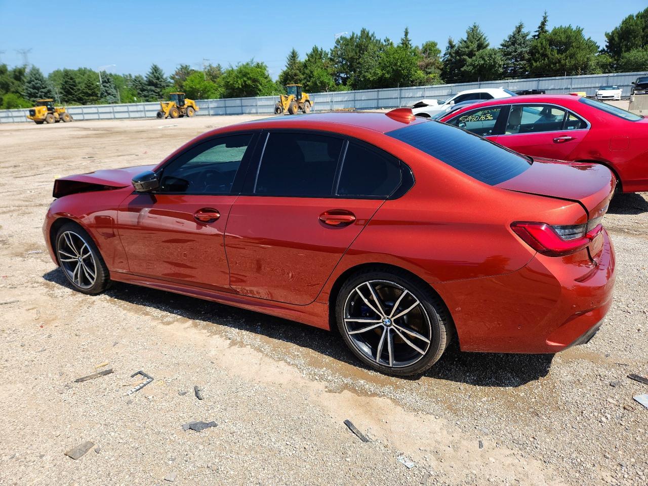 2021 BMW 330Xe - zdjęcie 2