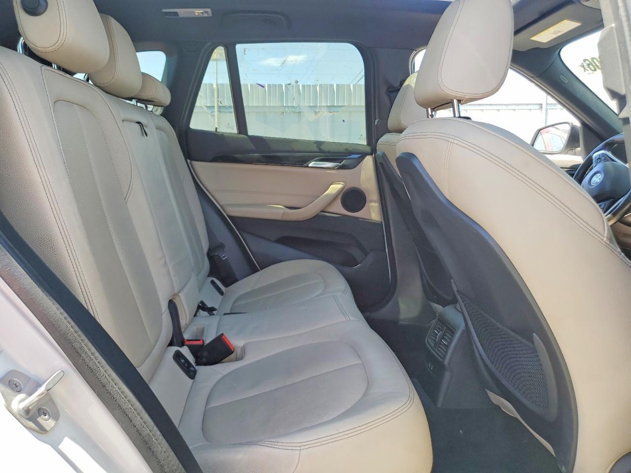 2021 BMW X1 Sdrive28I - zdjęcie 11