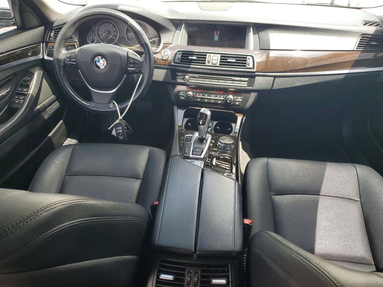 2015 BMW Seria 5 528i - zdjęcie 8