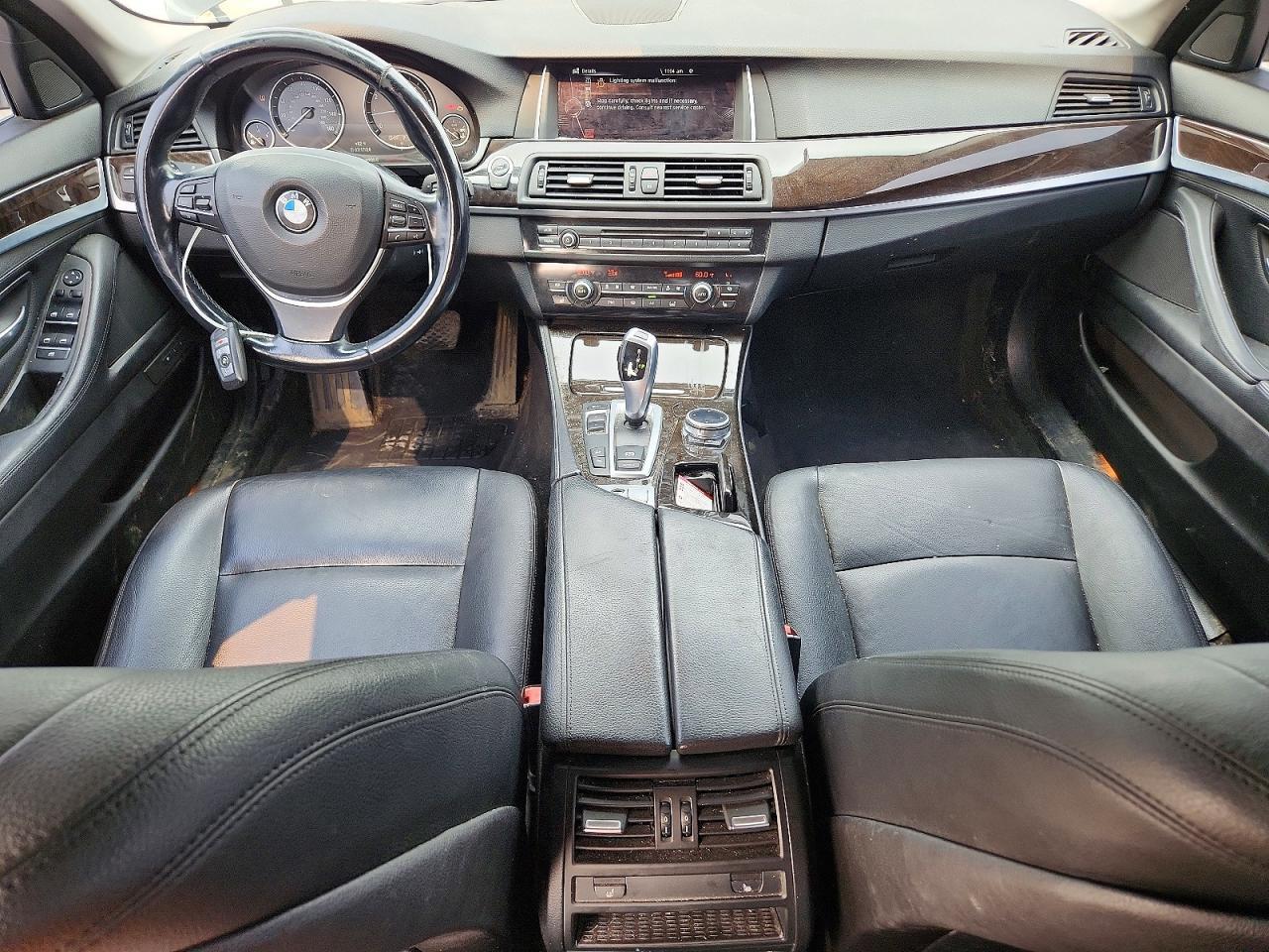 2015 BMW Seria 5 528i - zdjęcie 8