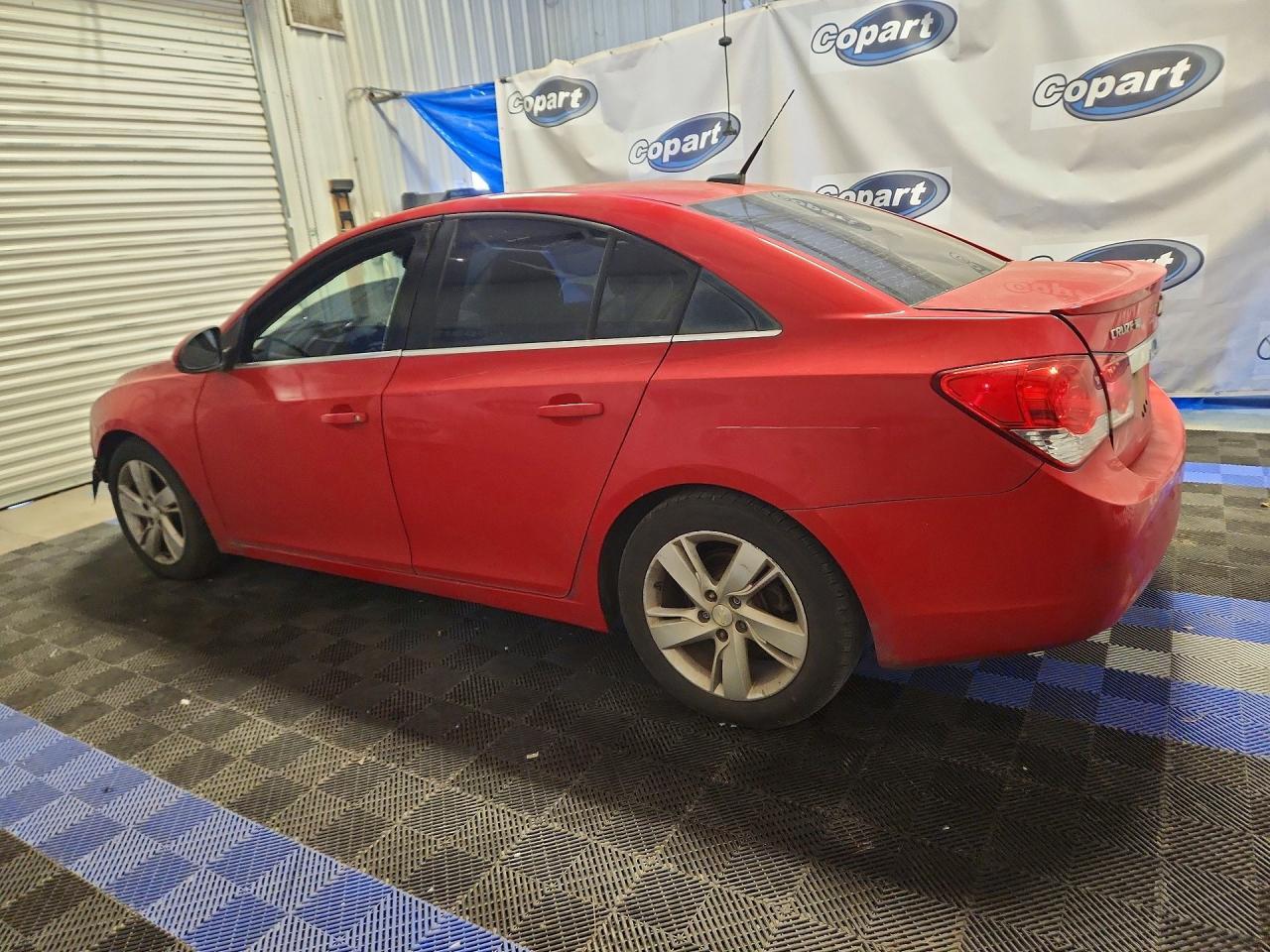 2014 Chevrolet Cruze - zdjęcie 2