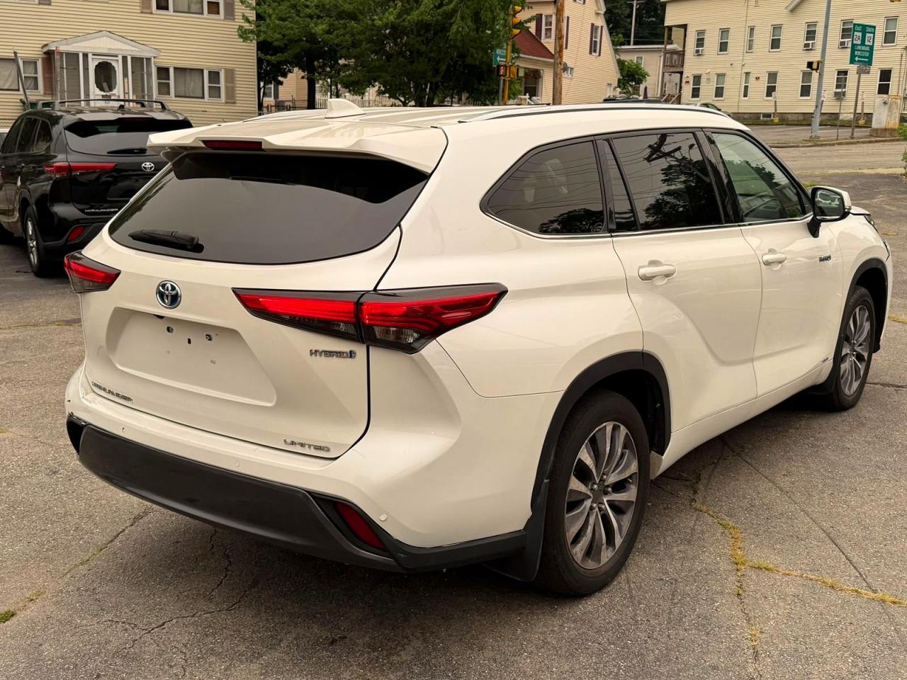 2020 Toyota Highlander Hybrid Limited - zdjęcie 3