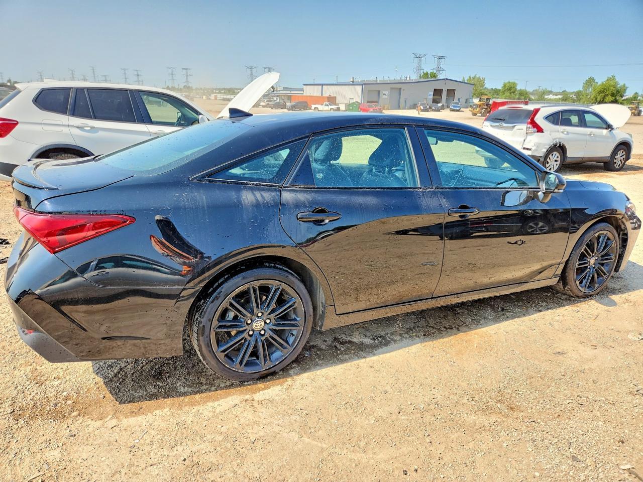 2022 Toyota Avalon Night Shade - zdjęcie 3