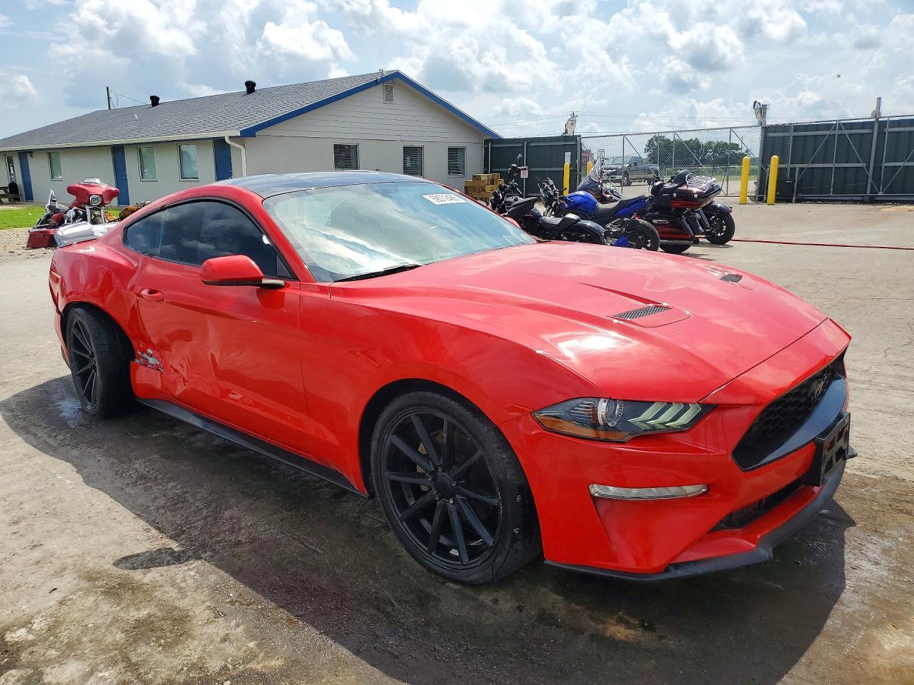 2018 Ford Mustang - zdjęcie 4