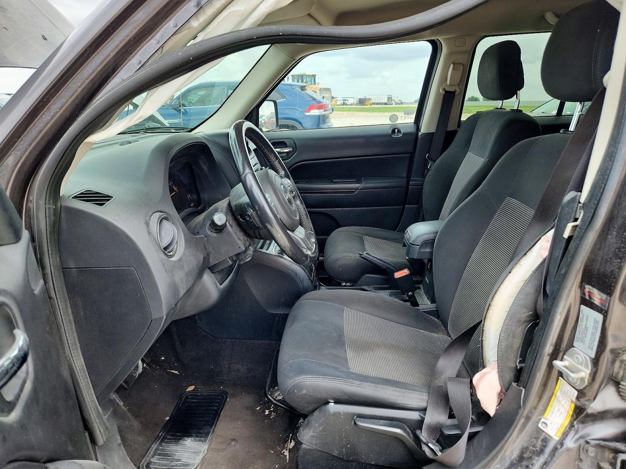 2017 Jeep Patriot Latitude - zdjęcie 7