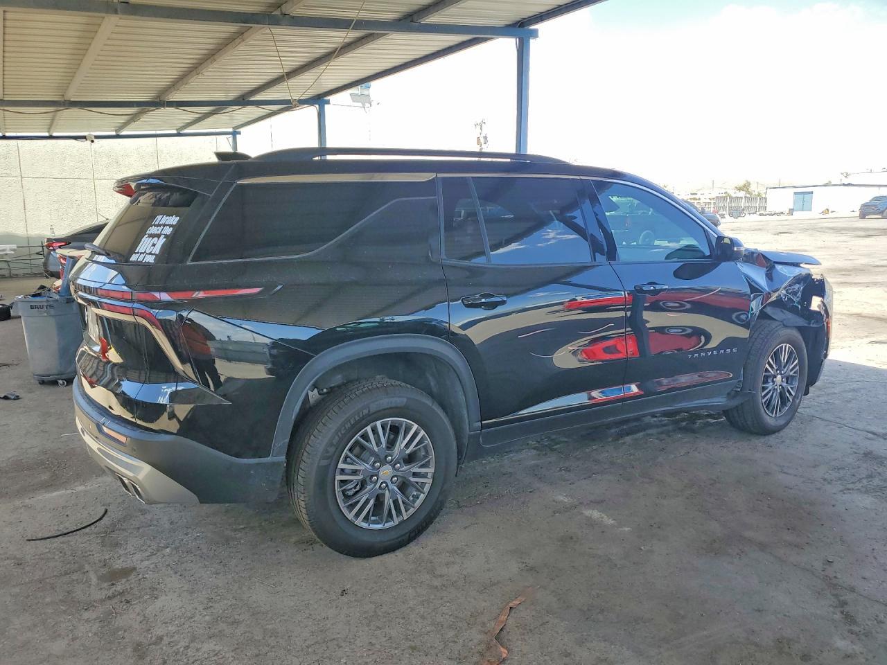 2025 Chevrolet Traverse Lt - zdjęcie 3