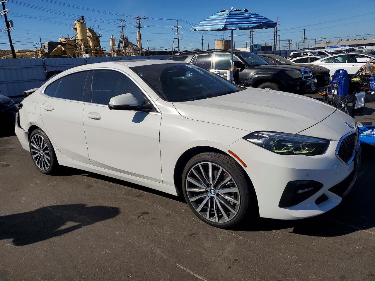 2021 BMW 228I - zdjęcie 4