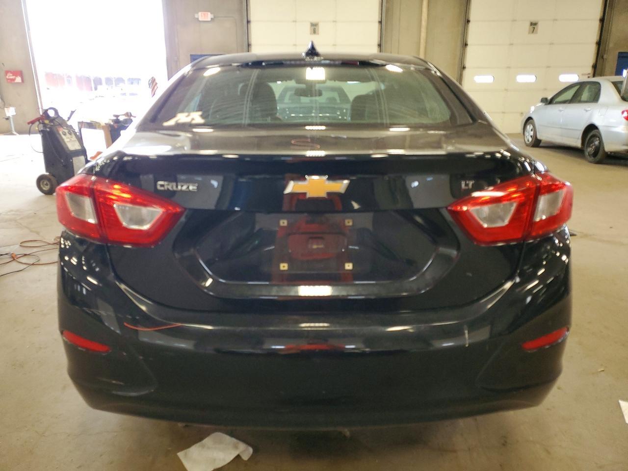 2019 Chevrolet Cruze Lt - zdjęcie 6