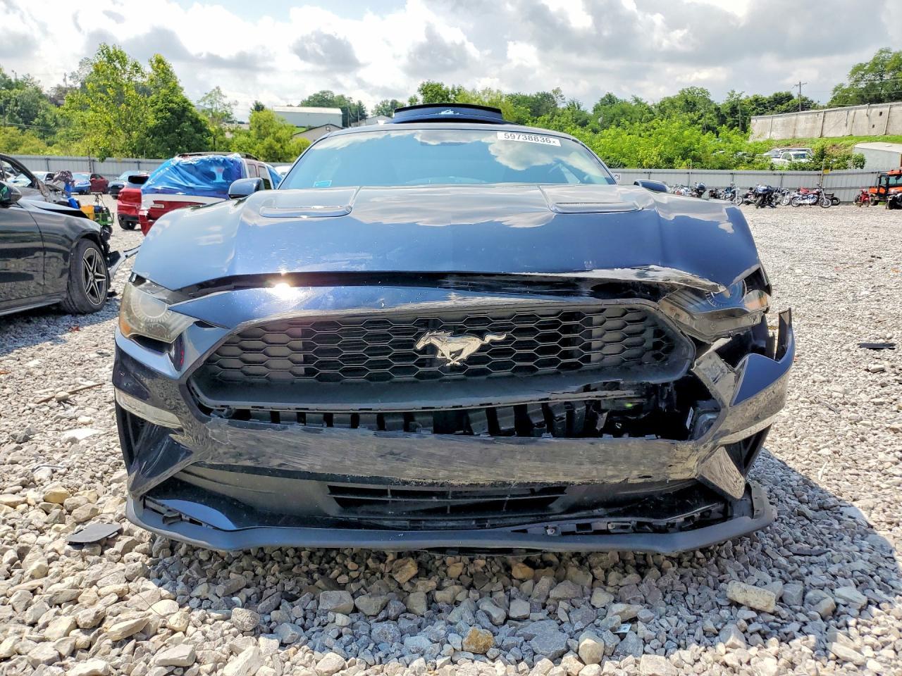 2021 Ford Mustang - zdjęcie 5