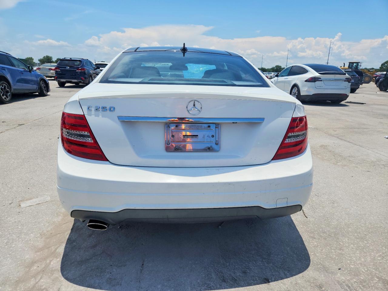2013 Mercedes-Benz C 250 - zdjęcie 6